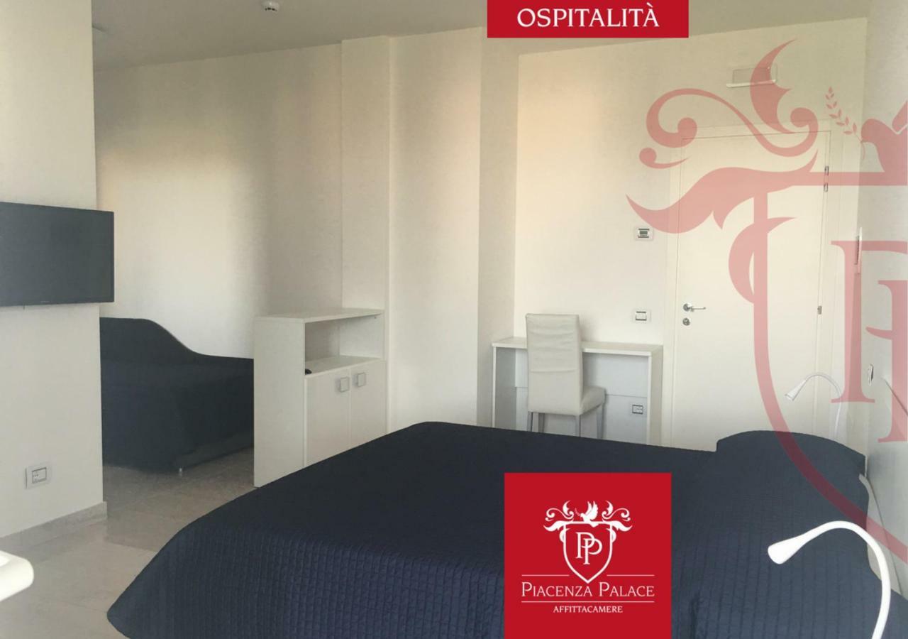 Affittacamere Piacenza Palace Kültér fotó